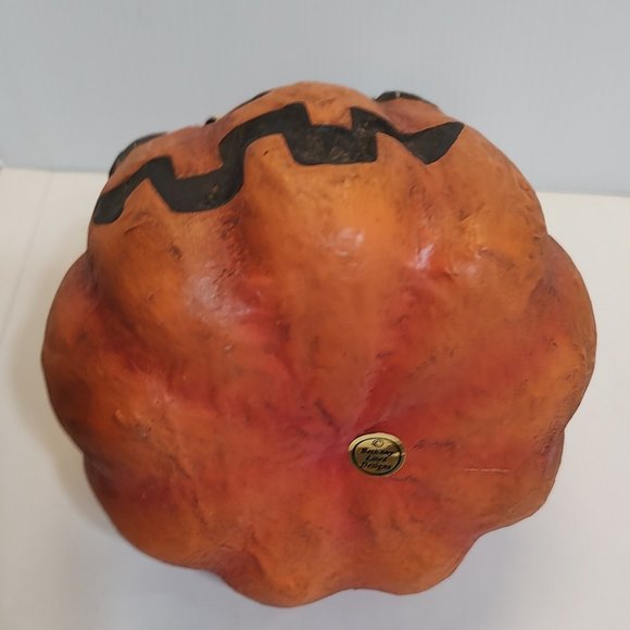 Bethany Lowe Designs - Halloween Black Cat in Jack O Lantern  - 8 inches… - Picture 6 of 7